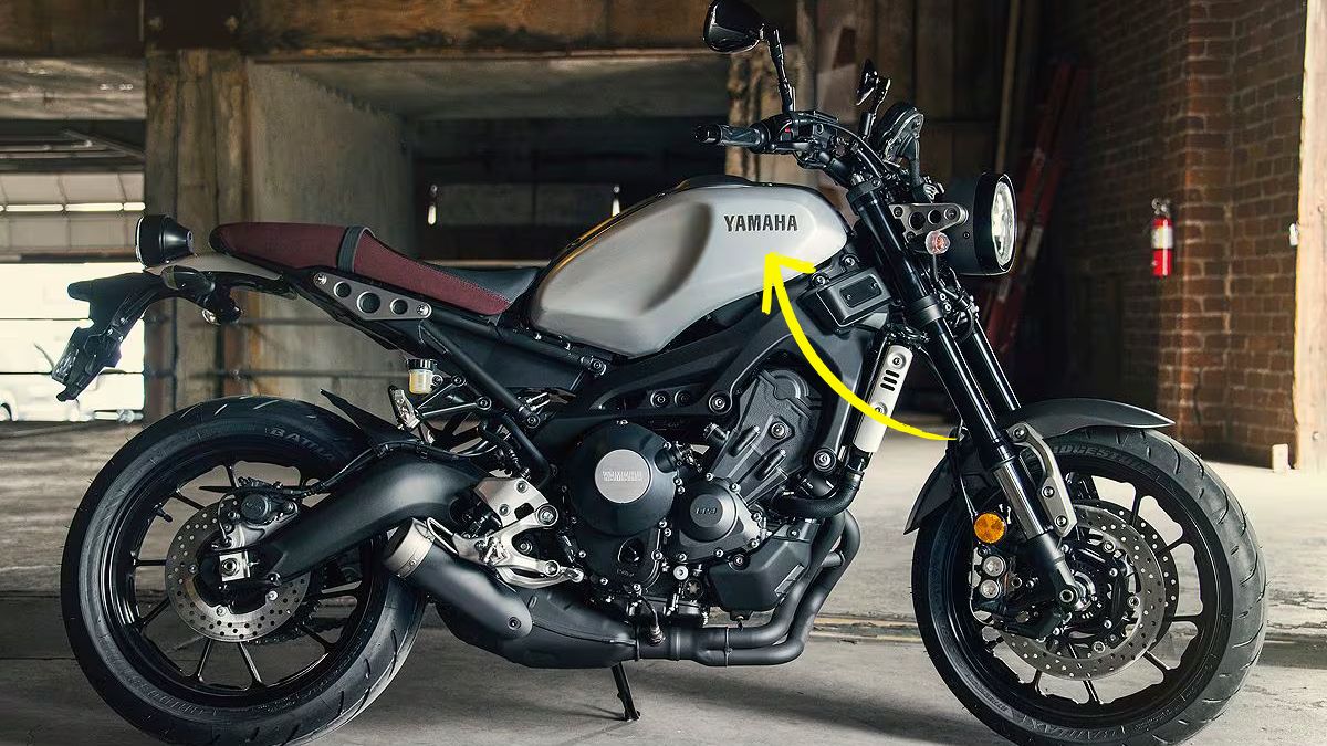 Yamaha XSR900